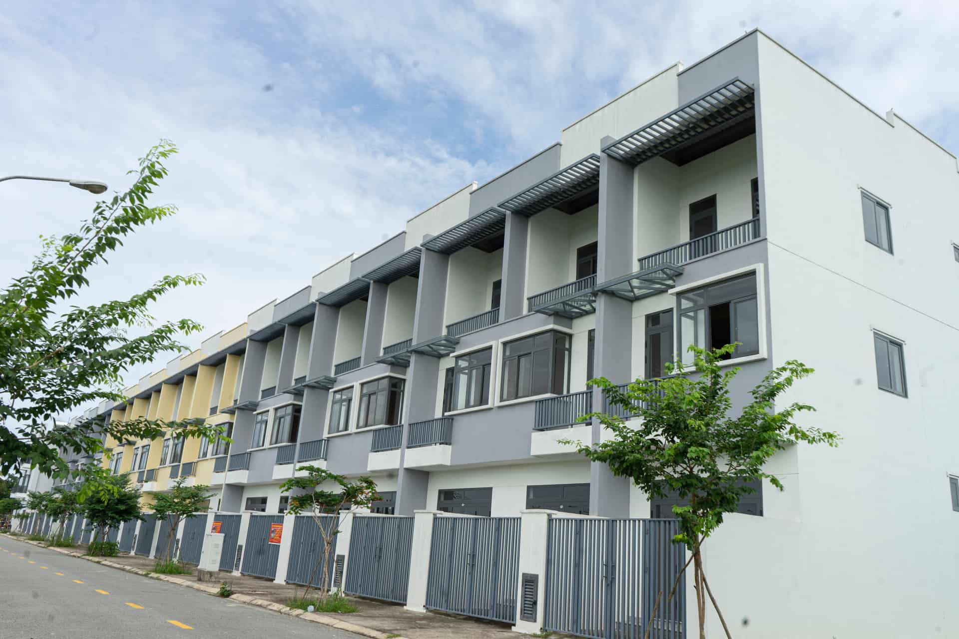 Nhà phố 1 trệt 2 lầu - Căn 49 - Khu E3